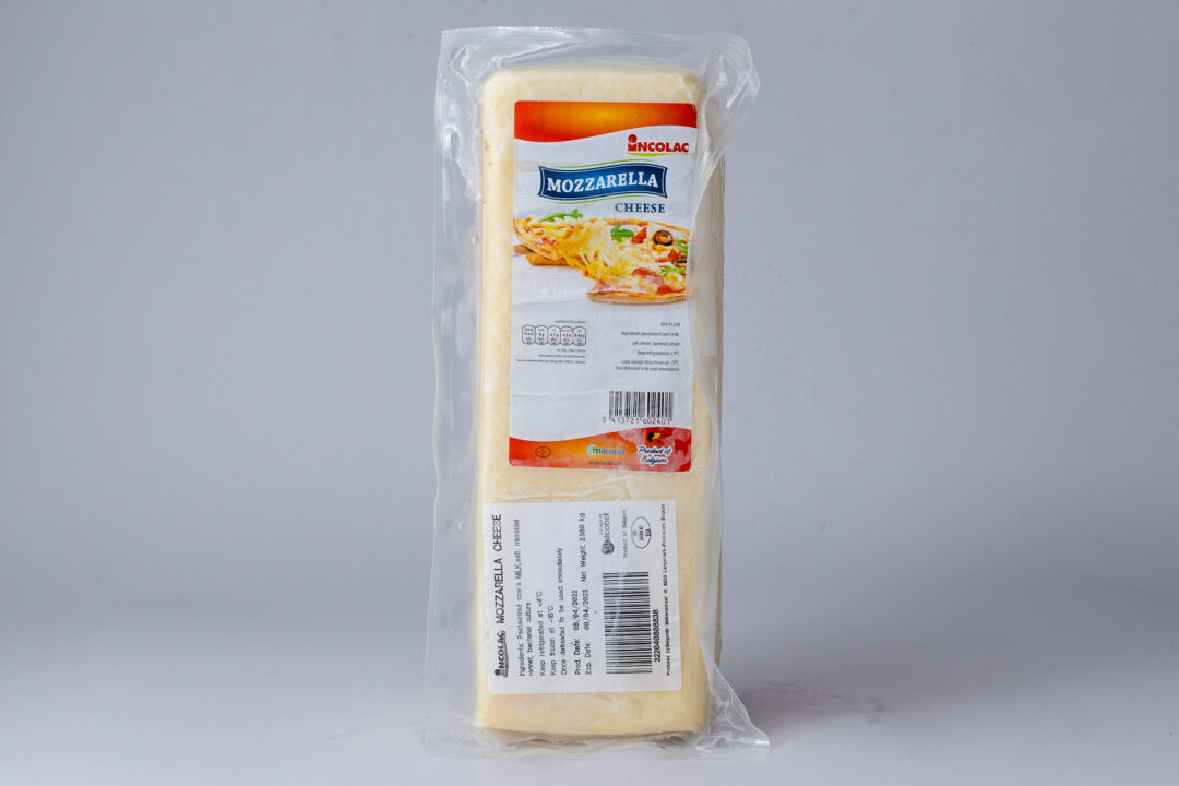 Incolac Mozzarella Cheeses 8x2.38Kg (Carton)